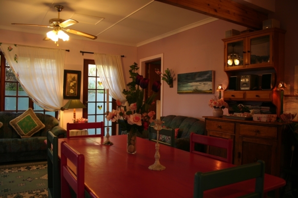 Kitchen and Guest Lounge - Guinea Fowl Bed and Breakfast, Albertinia, South Africa